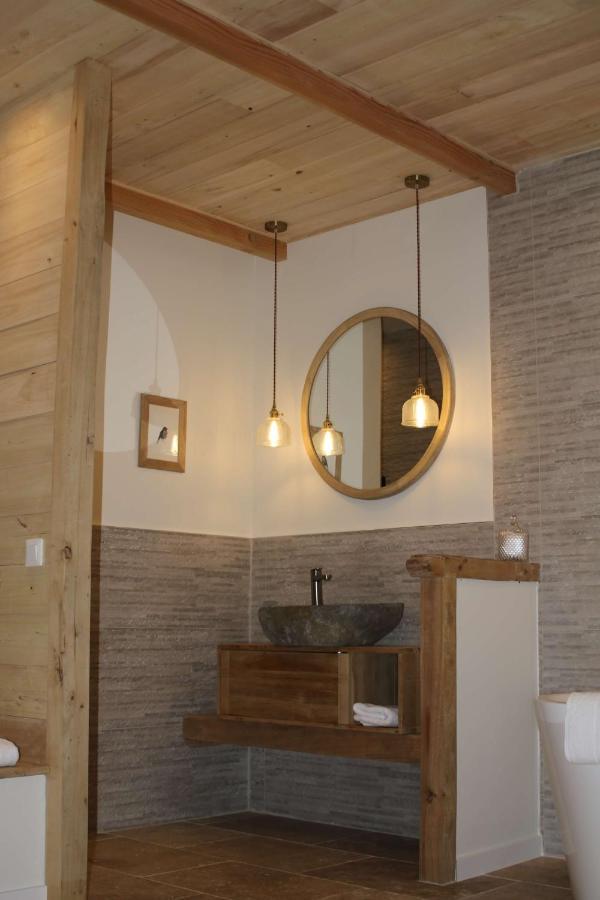 Malis Castera Le Petit Chateau Saint-Jean-de-Blaignac ภายนอก รูปภาพ